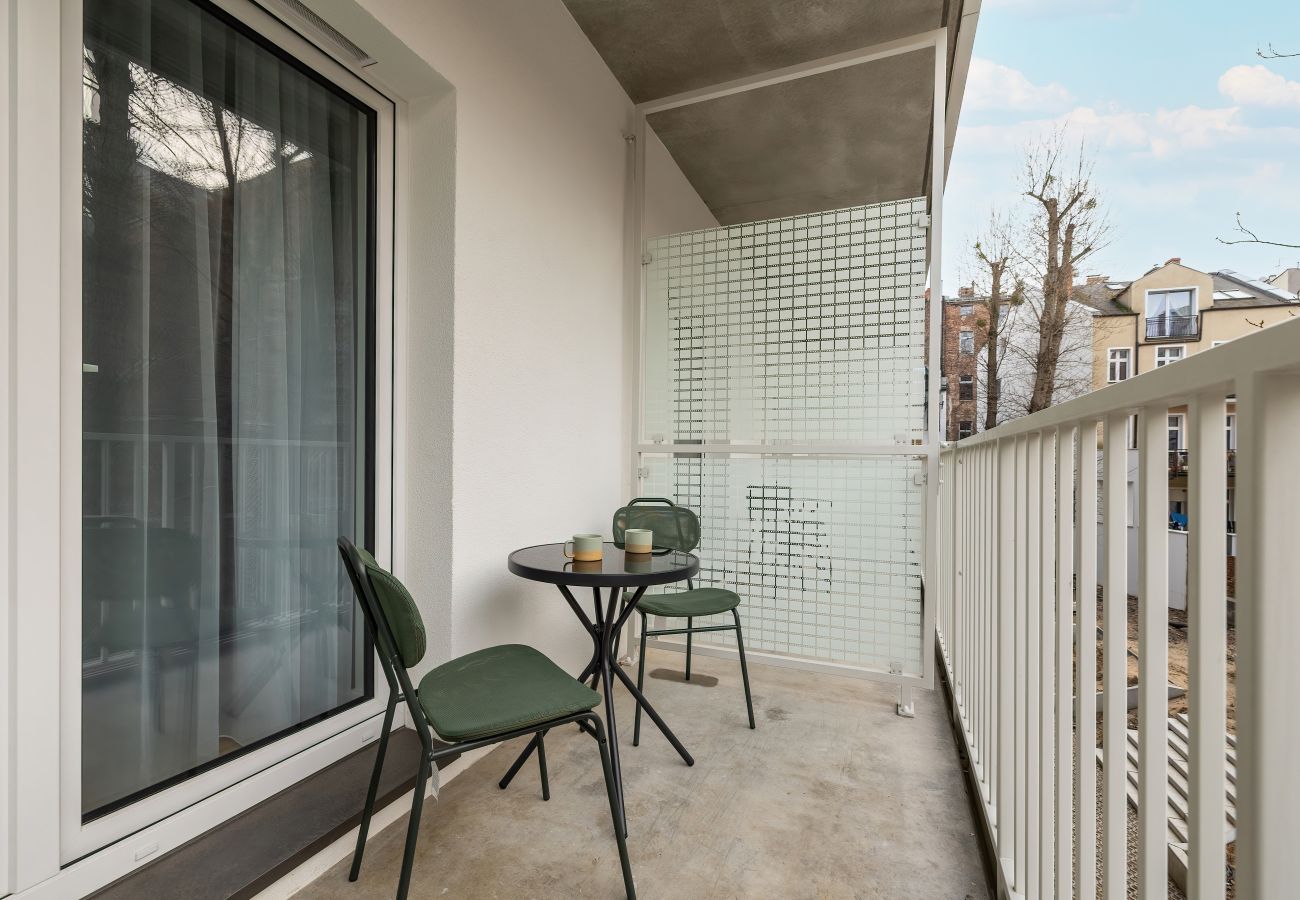 Studio in Poznań - Modern Studio with Balcony in the Centre of Poznań