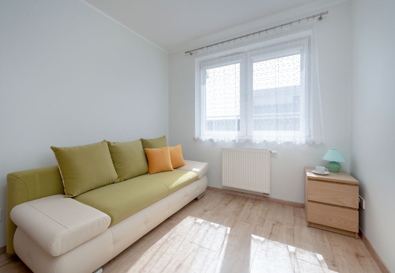 Apartment in Wrocław - Beautiful Apartment | 1 Bedroom | Balcony & Parking | Wrocław