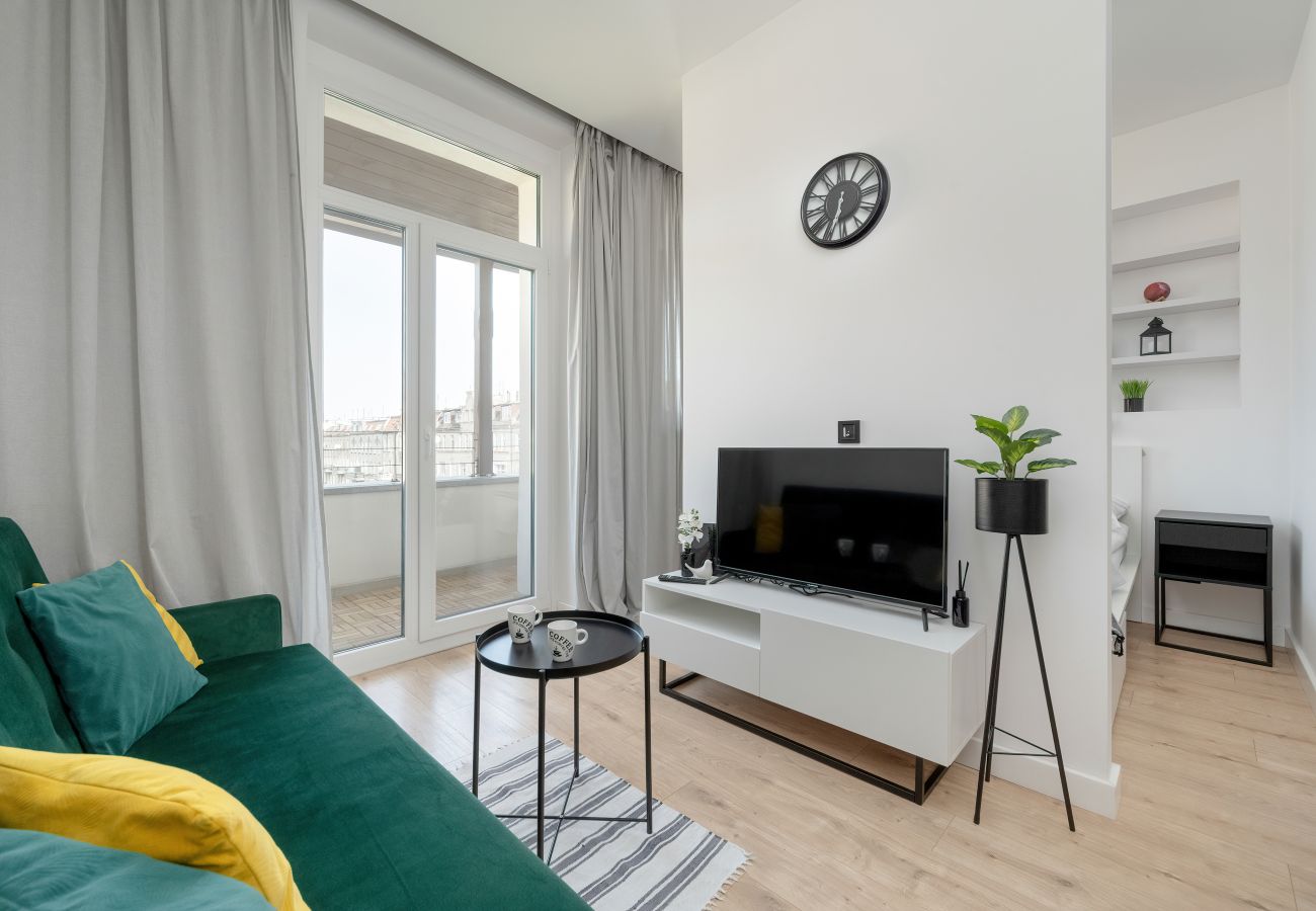 Studio in Wrocław - Reja 47 | Studio for 4 People | Furnished Balcony | Wrocław