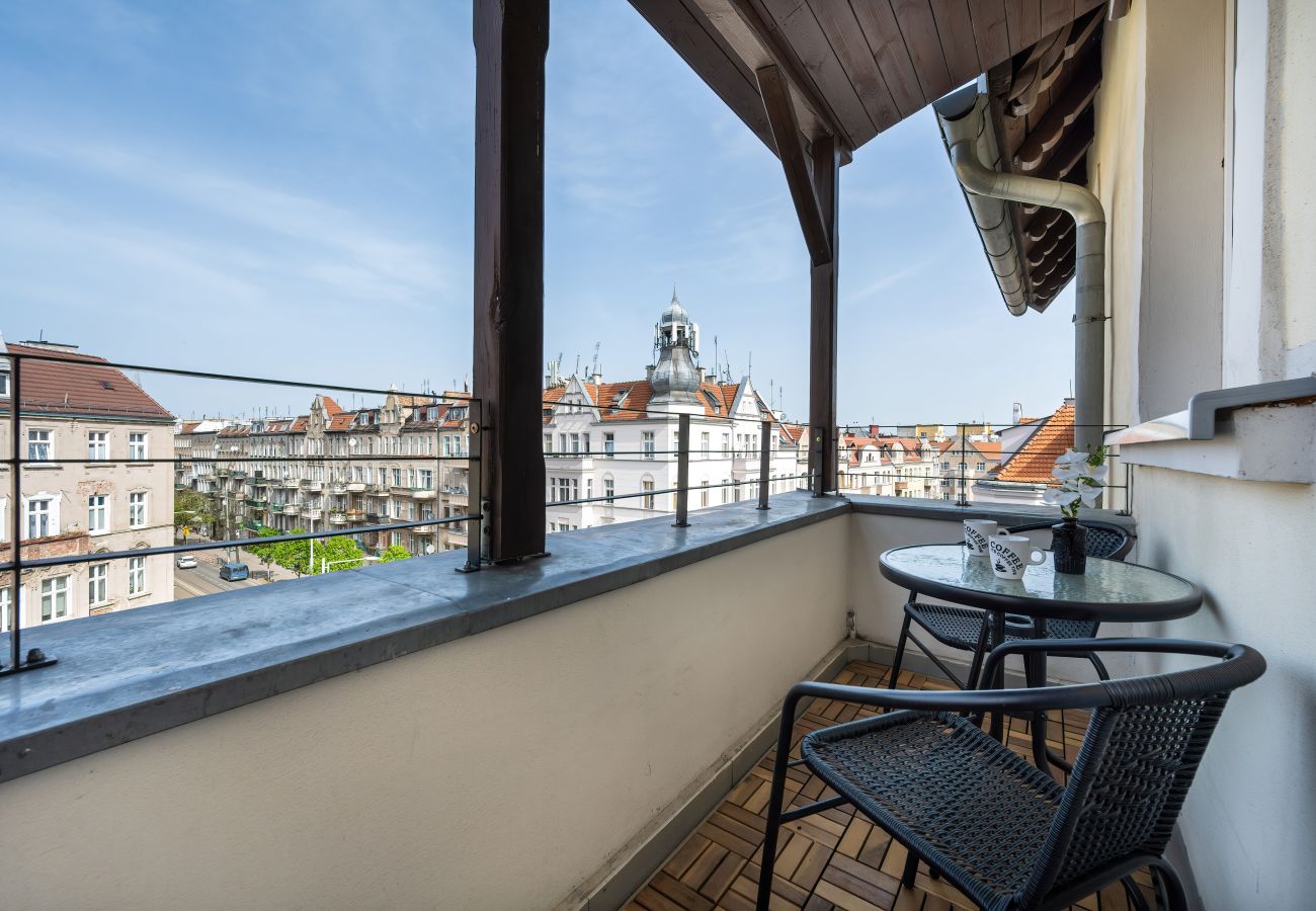 Studio in Wrocław - Reja 47 | Studio for 4 People | Furnished Balcony | Wrocław