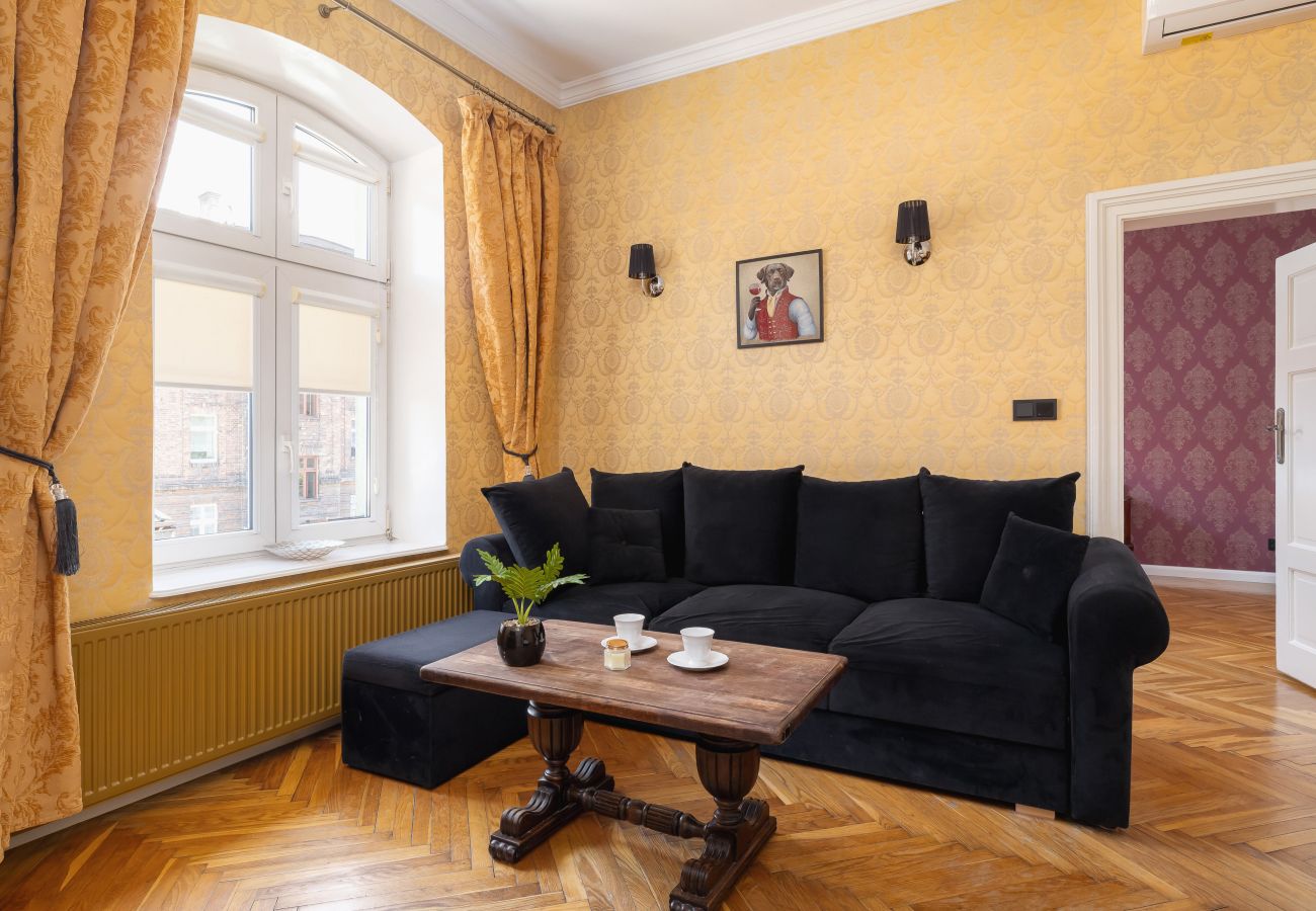 Apartment in Kraków - Elegant two-bedroom apartment in the heart of Krakow | Air conditioning | Remote work