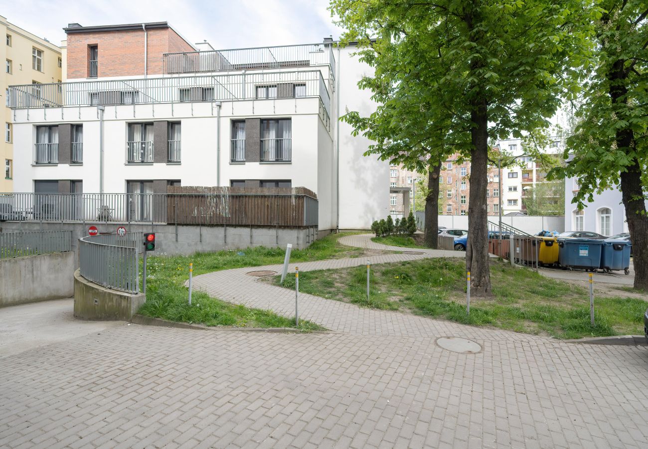 Studio in Wrocław - Studio | Komuny Paryskiej | Wrocław | Near Old Town | Balcony