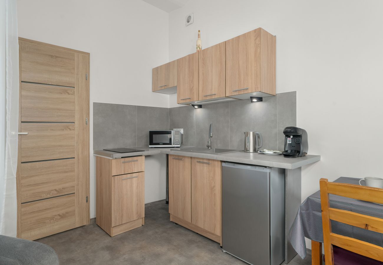 Studio in Poznań - Piekary 8A | Studio Close to the Market for 3 People | Poznań