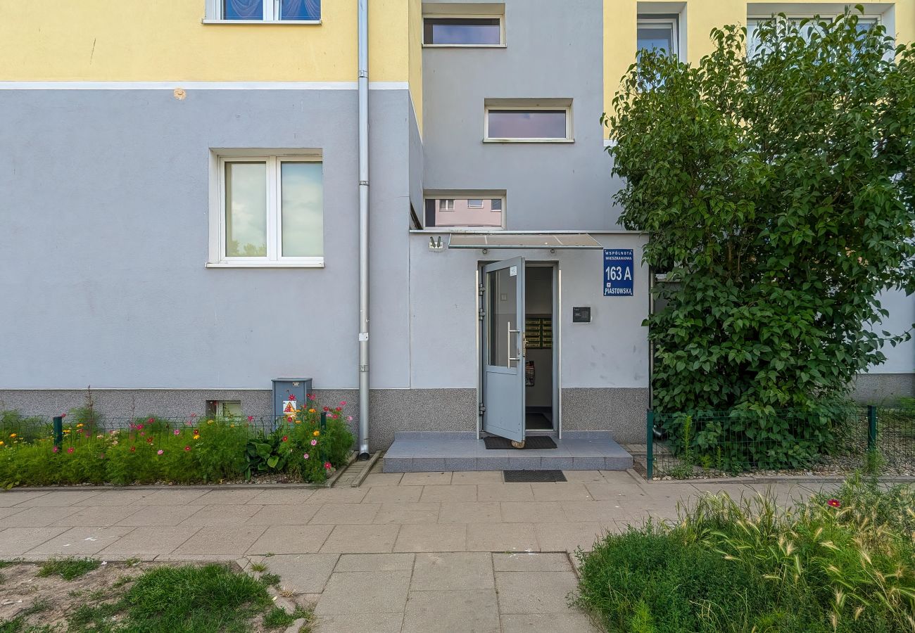 Studio in Gdańsk - Cosy Studio | 900 m from the beach | Smart TV | WiFi | Gdansk