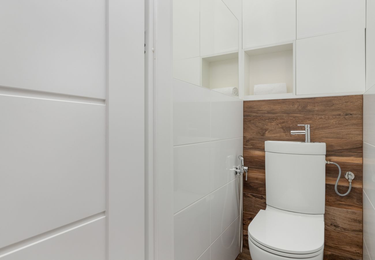 Apartment in Gdynia - Ikara 3A | Bathtub, desk, washing machine | Gdynia