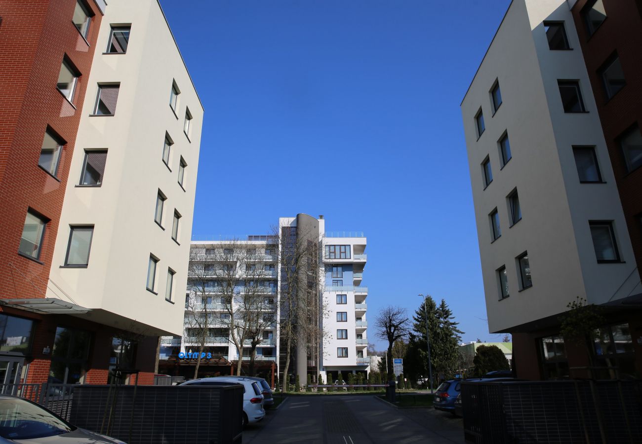 na zewnątrz, budynek mieszkalny, apartament, na zewnątrz, na zewnątrz apartament, na zewnątrz budynek mieszkalny, wynajem