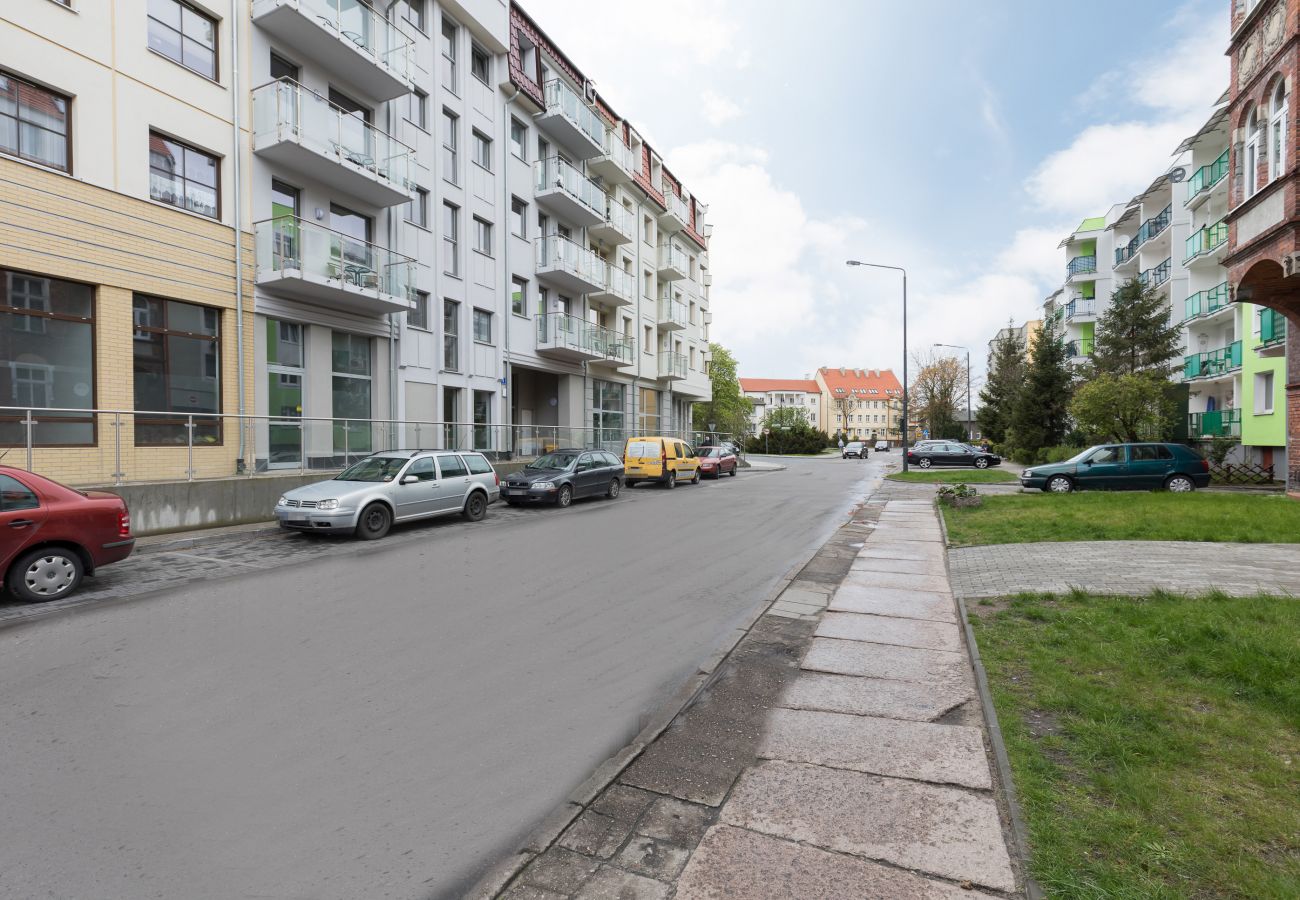 na zewnątrz, budynek mieszkalny, mieszkanie, apartament na zewnątrz, ulica, budynek mieszkalny na zewnątrz, wynajem