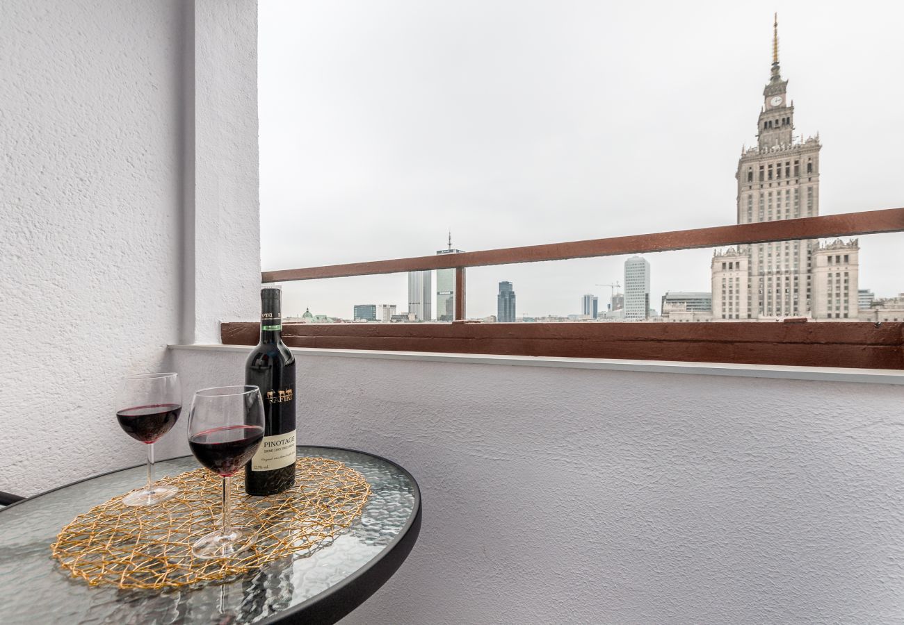 Apartament w Warszawa - Apartament z jedną sypialnią Warszawa Złota | Balkon