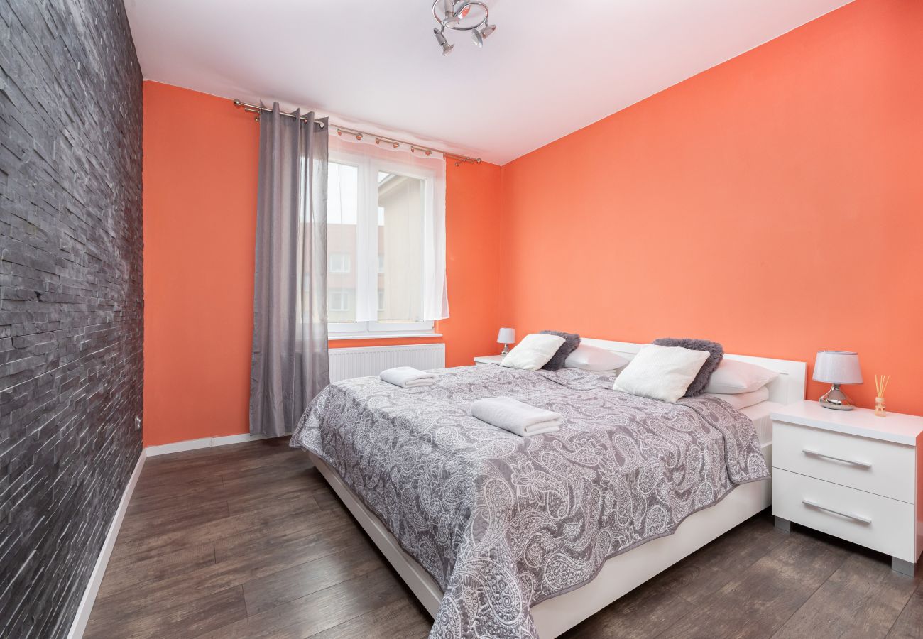 apartament, wynajem, sypialnia, łóżko podwójne