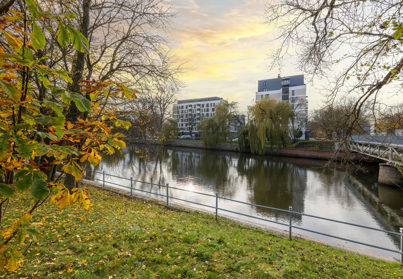 na zewnątrz, mieszkanie, budynek mieszkalny na zewnątrz, wynajem, apartament, Platany, Łopuskiego 29A, Kołobrzeg