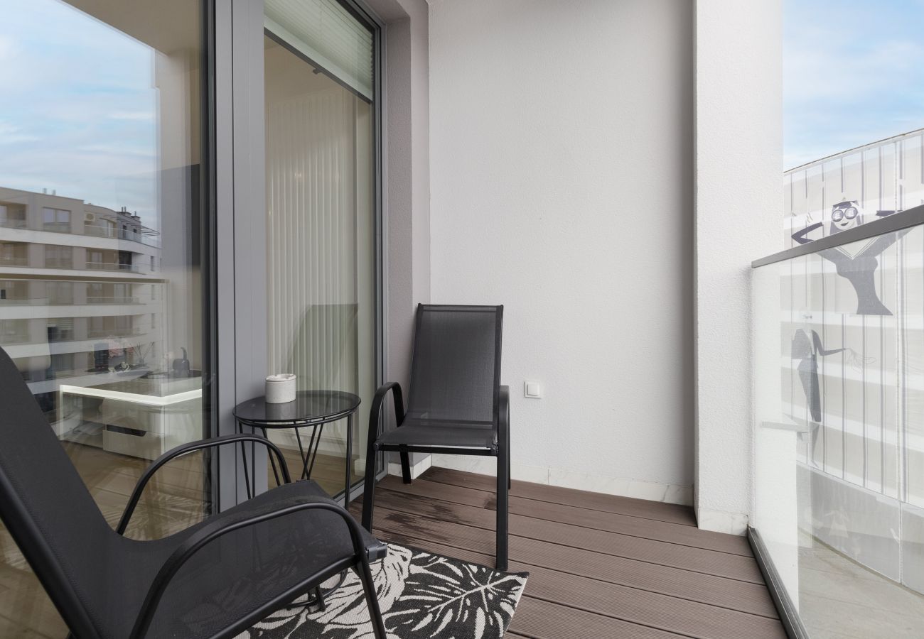 Apartament w Gdynia - Obrońców Wybrzeża 8/59 | 1 sypialnia, balkon, parking | Gdynia