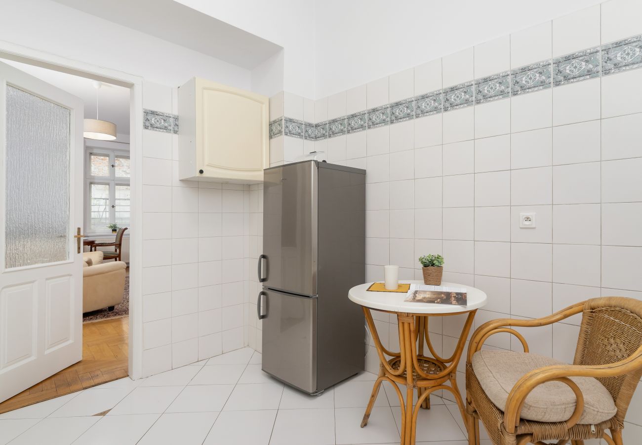 Apartament w Kraków - Rynek Główny w Krakowie | Przestronny apartament z kamienicy