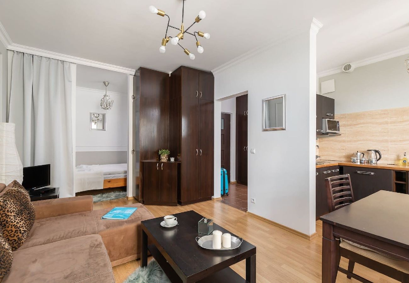 Apartament w Warszawa - Przestronny apartament niedaleko metra oraz galerii handlowej