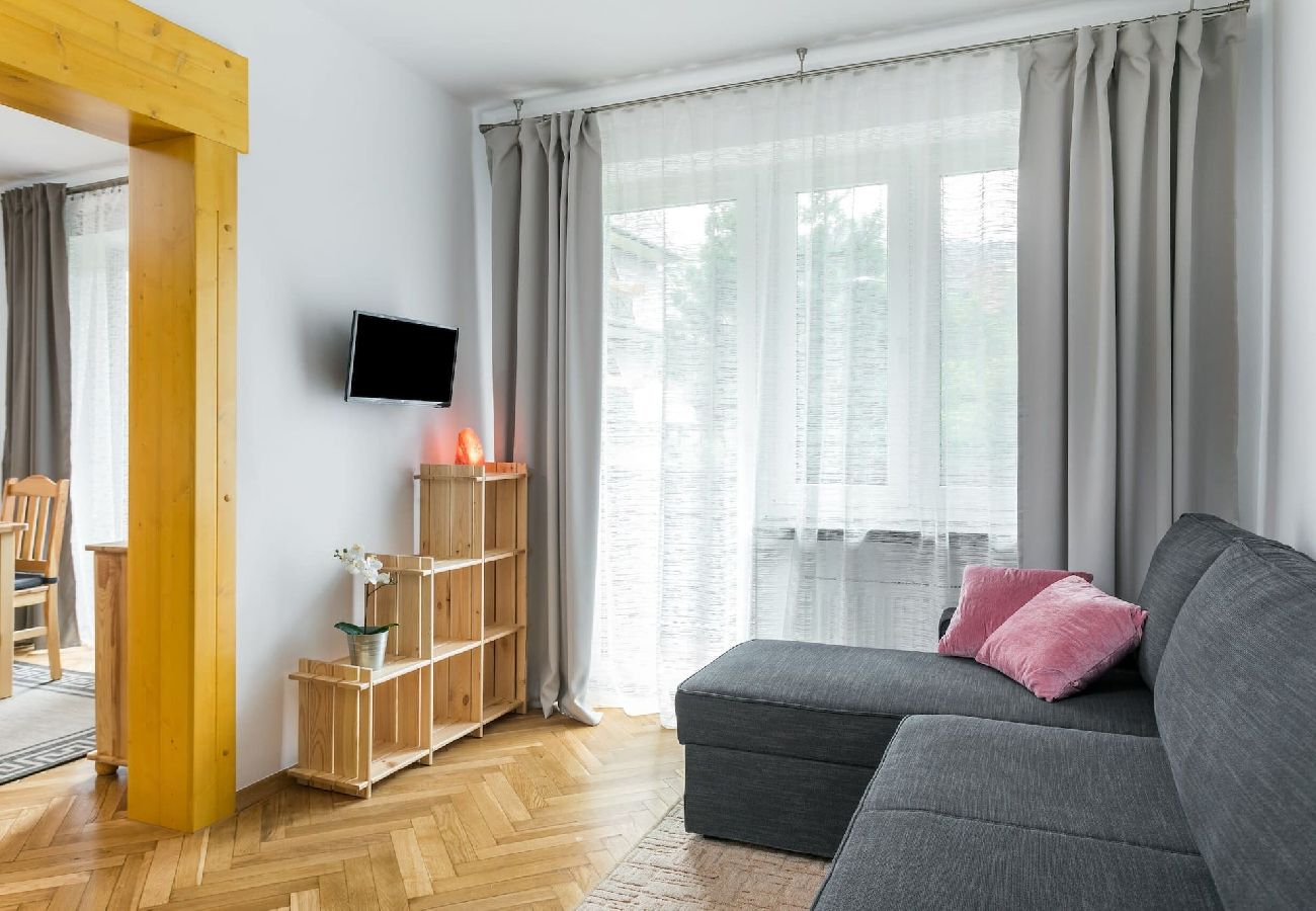 Studio w Zakopane - Czteroosobowy apartament w cichej okolicy z widokiem na góry