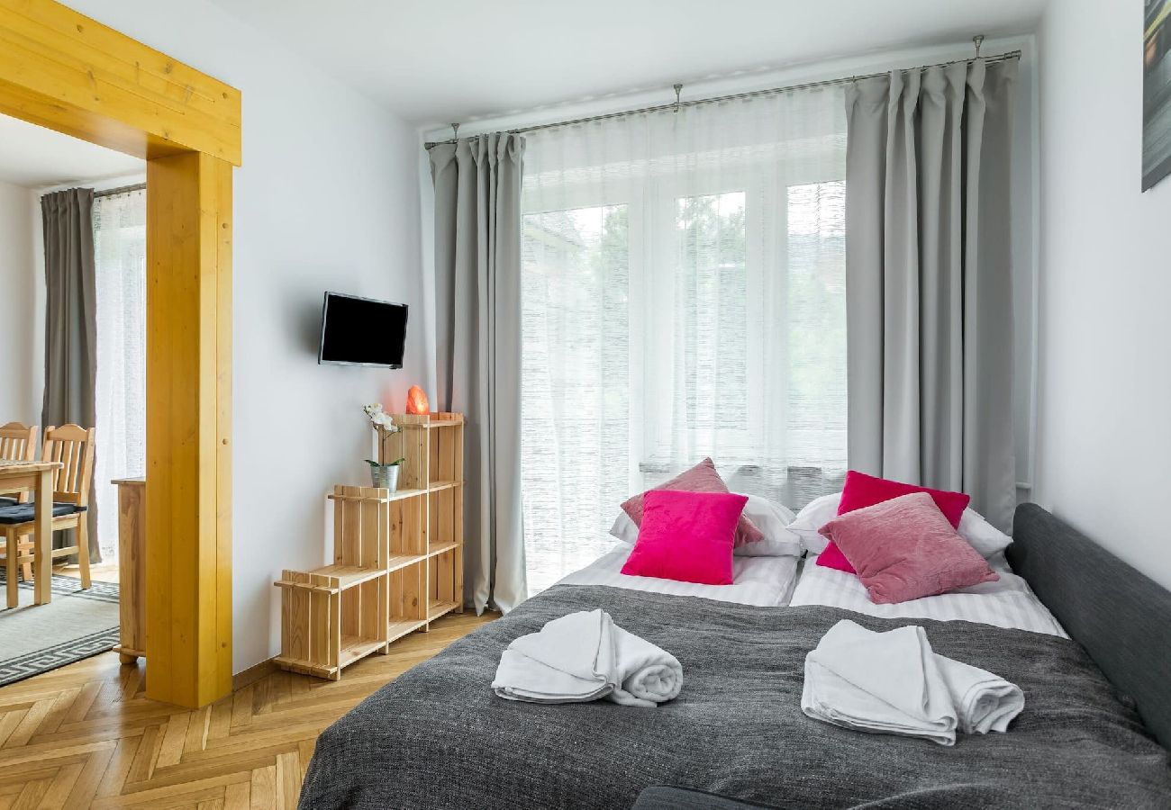 Studio w Zakopane - Czteroosobowy apartament w cichej okolicy z widokiem na góry