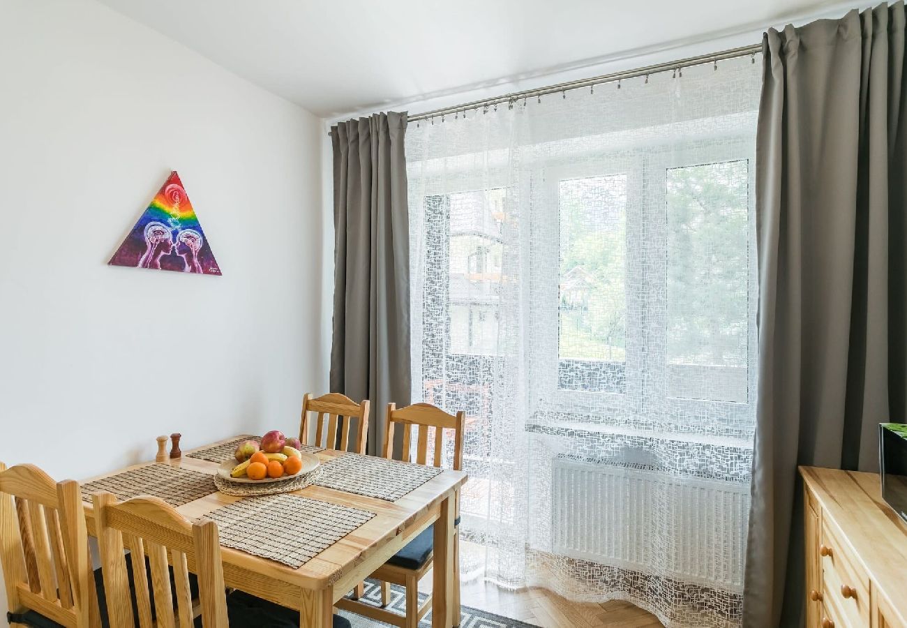 Studio w Zakopane - Czteroosobowy apartament w cichej okolicy z widokiem na góry