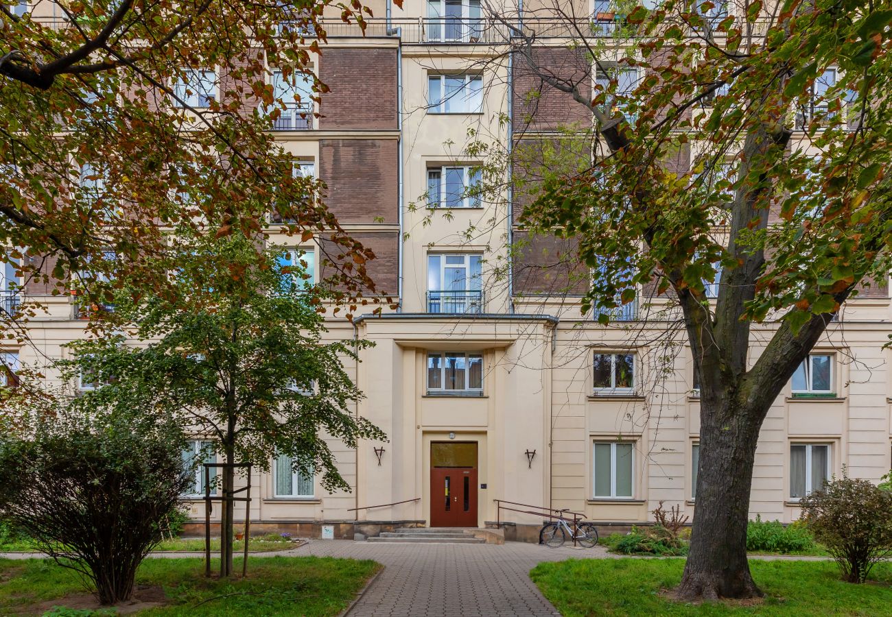 Studio w Warszawa - Al. Wyzwolenia 10 | Wifi, Przyjazny zwierzętom, Studio z antresolą, 4 osoby, Warszawa