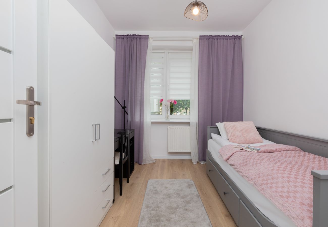 Apartament w Gdańsk - Hallera 153 | 1 sypialnia, prysznic, biurko | Gdańsk