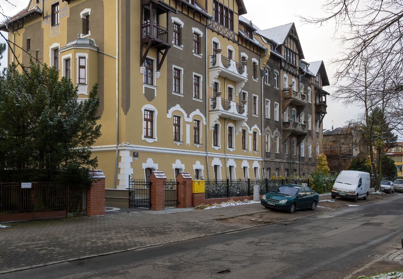 Apartament w Wrocław - Śniadeckich 47 Apartament z Balkonem | Wrocław