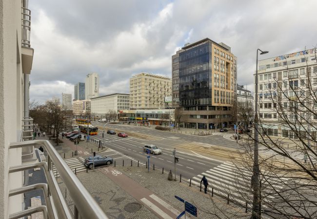 Apartament w Warszawa - Apartament z Trzema Sypialniami | Centrum Warszawy | Dla 8 | Balkon