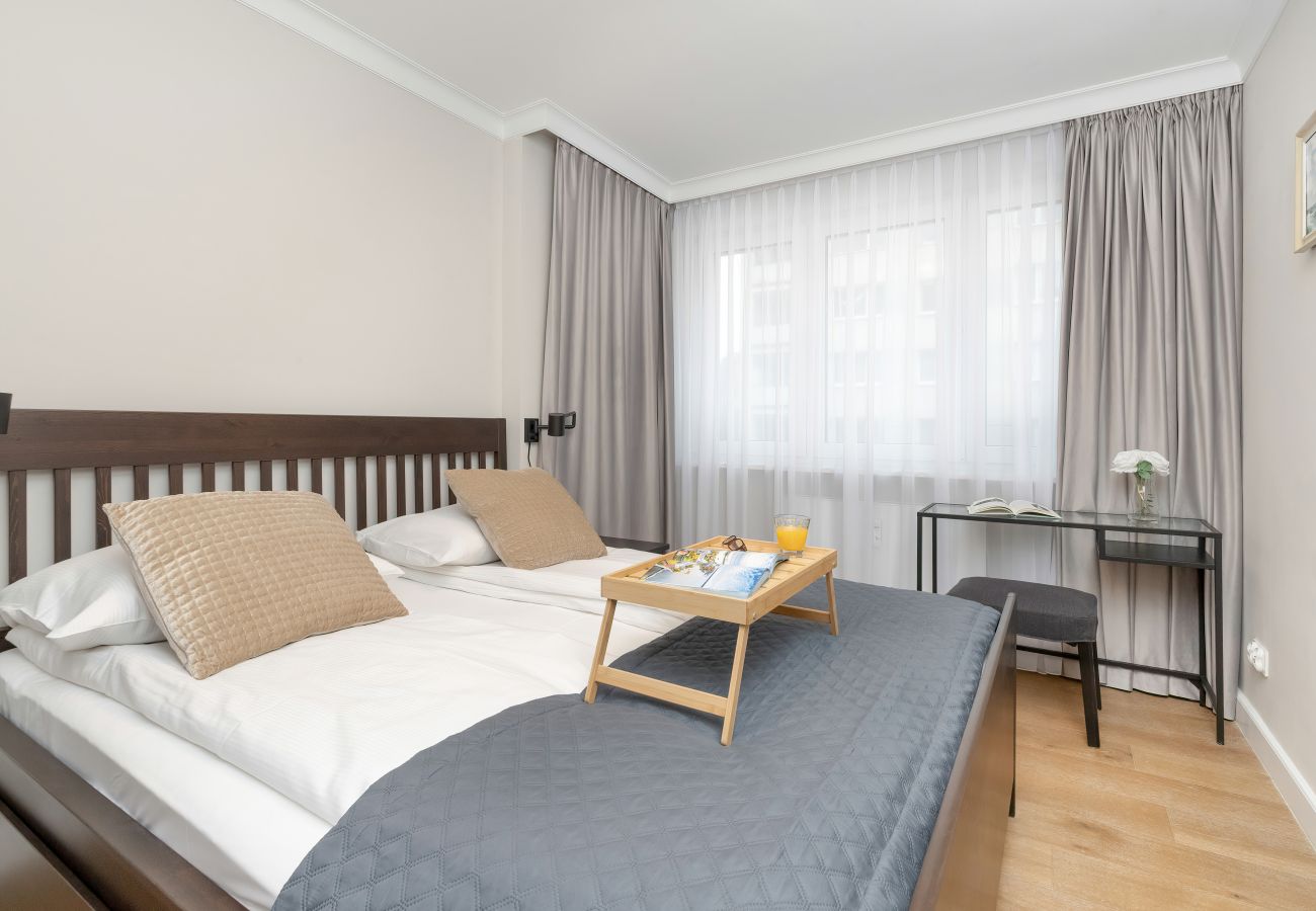 Apartament w Gdynia - Świętojańska 12 | Duży Apartament | Dwa Balkony | Praca Zdalna | Parking | Centrum Gdyni