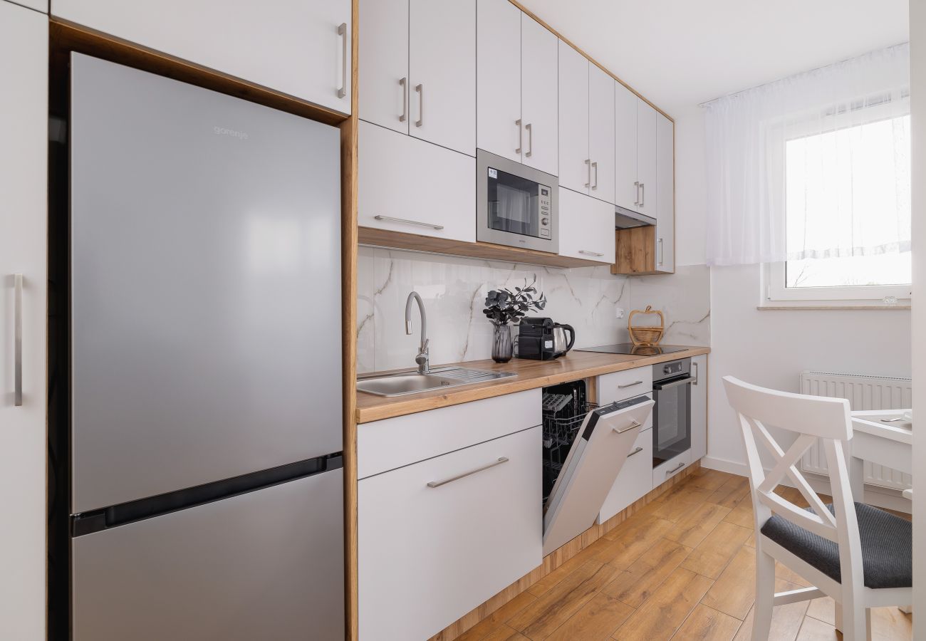 Apartament w Kraków - Jasny Apartament z Parkingiem | Balkon | Kraków | WiFi