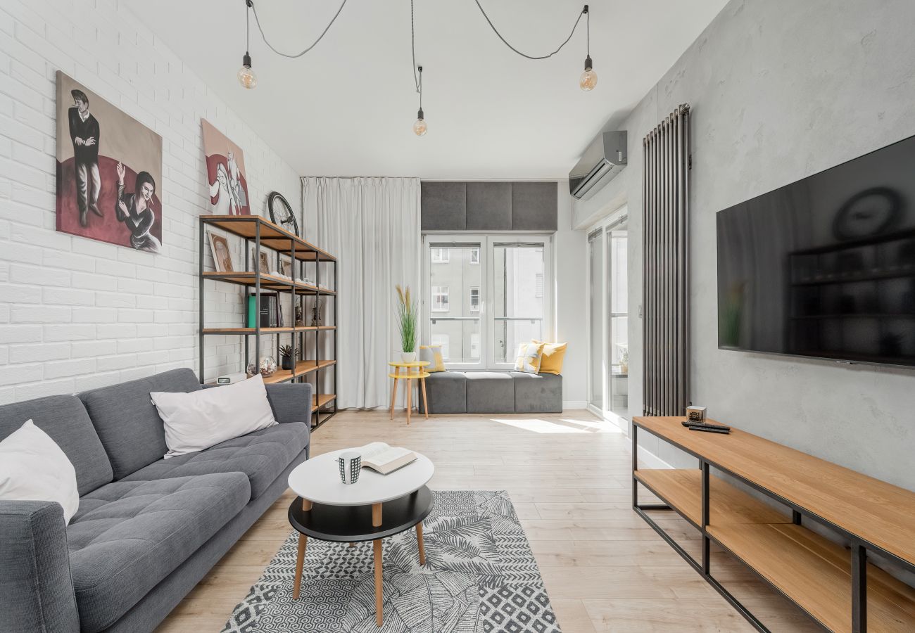 Apartament w Wrocław - Kościuszki | dla 2 osób, balkon, smarttv| Netflix