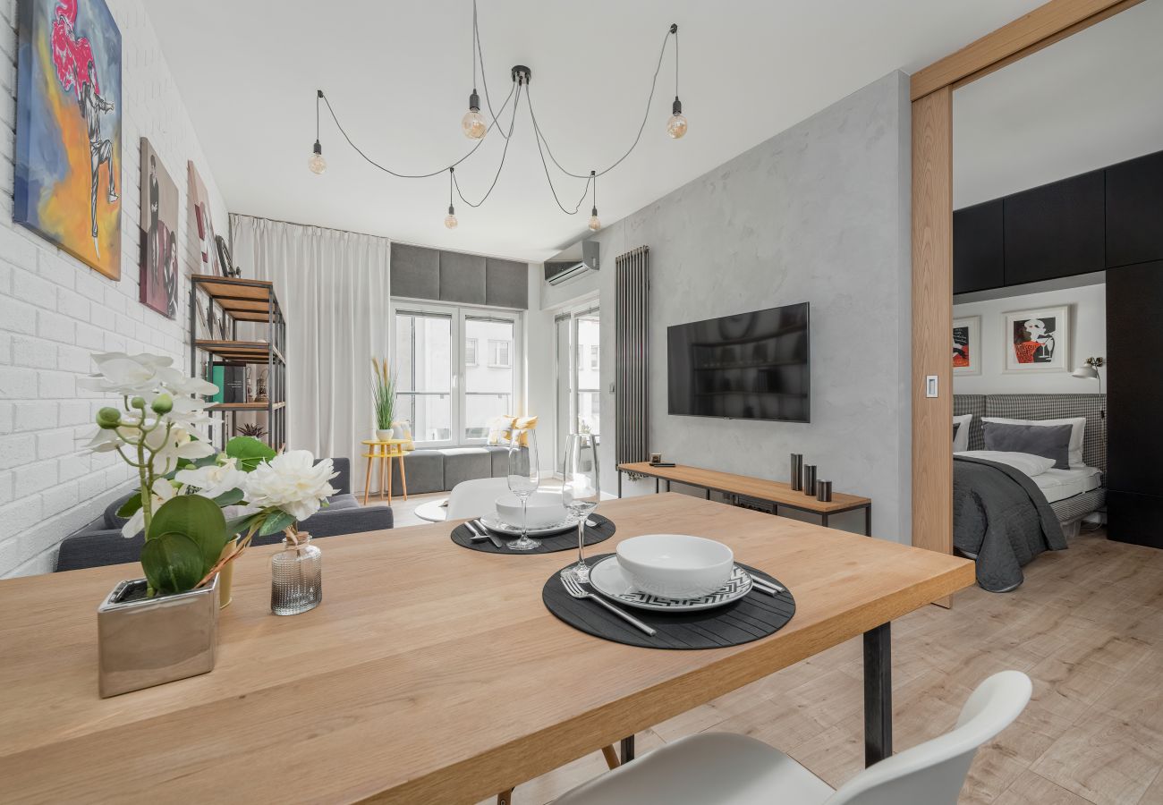 Apartament w Wrocław - Kościuszki | dla 2 osób, balkon, smarttv| Netflix