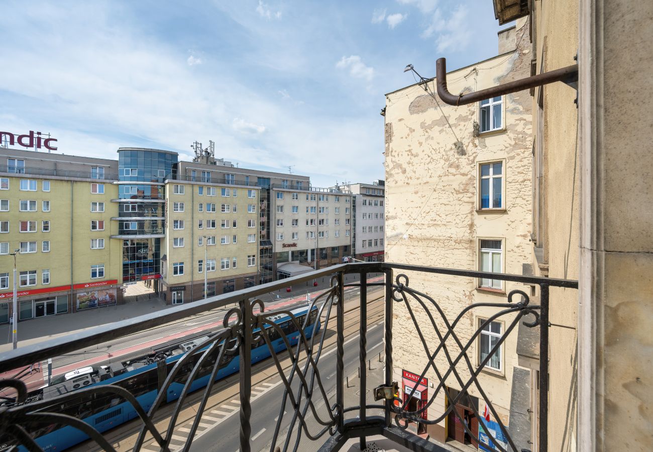 Apartament w Wrocław - Wrocław | dla 4 osób, biurko, balkon,  | Ekspres do kawy