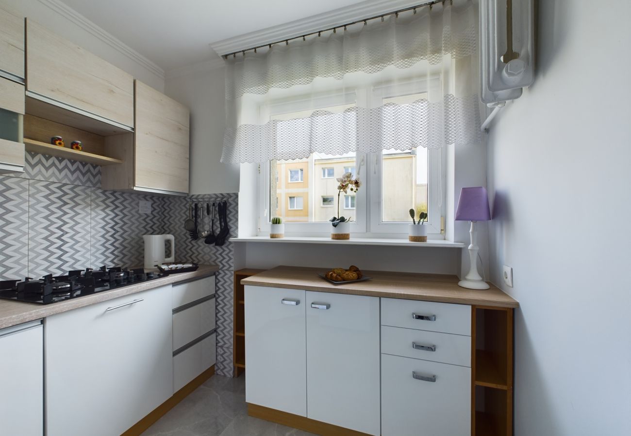 Apartament w Gdynia - Przytulny Apartament | Gdynia | Kordeckiego | Trzy sypialnie | Blisko Lasów Chylońskich | Balkon | Dla 6