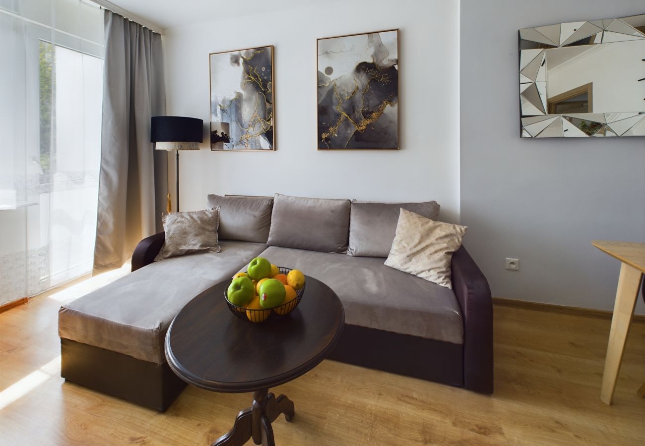 Apartament w Gdynia - Przytulny Apartament | Gdynia | Kordeckiego | Trzy sypialnie | Blisko Lasów Chylońskich | Balkon | Dla 6