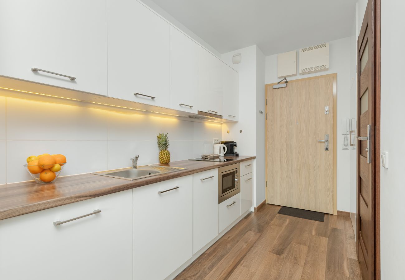 Studio w Gdańsk - Obrońców Wybrzeża 15 | Wifi, Studio dla 4 osób, Balkon, Parking, Gdańsk